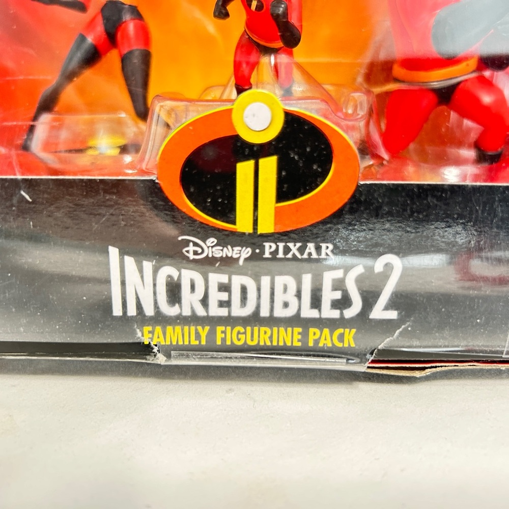 Disney Incredibles 2 Family Figurines New